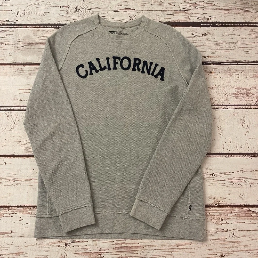 Levis California Light Sweater Gray Size Large Men's Rare!‎ Cozy